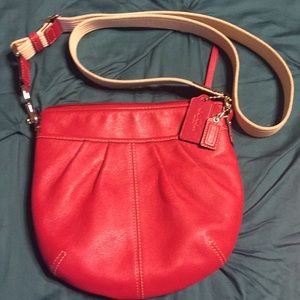 Crossbody in great condition.